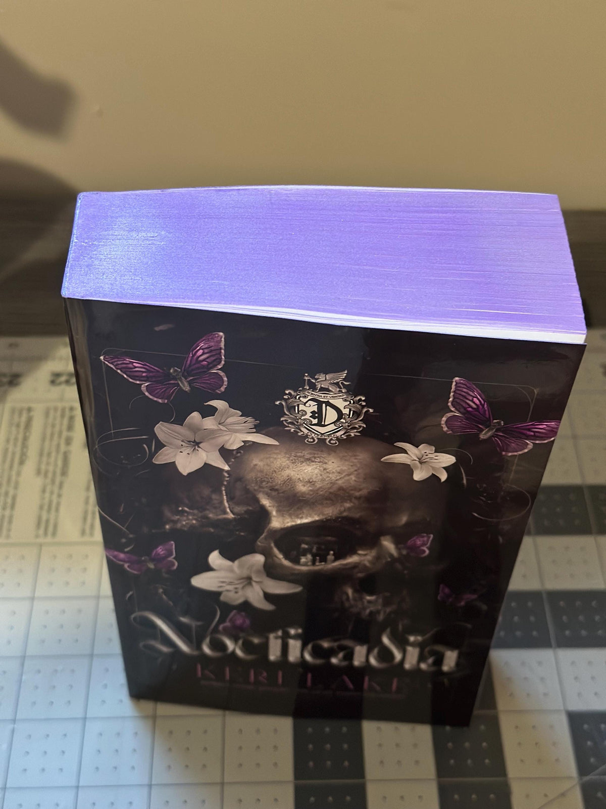 Nocticadia | Keri Lake | Sprayed Edges |